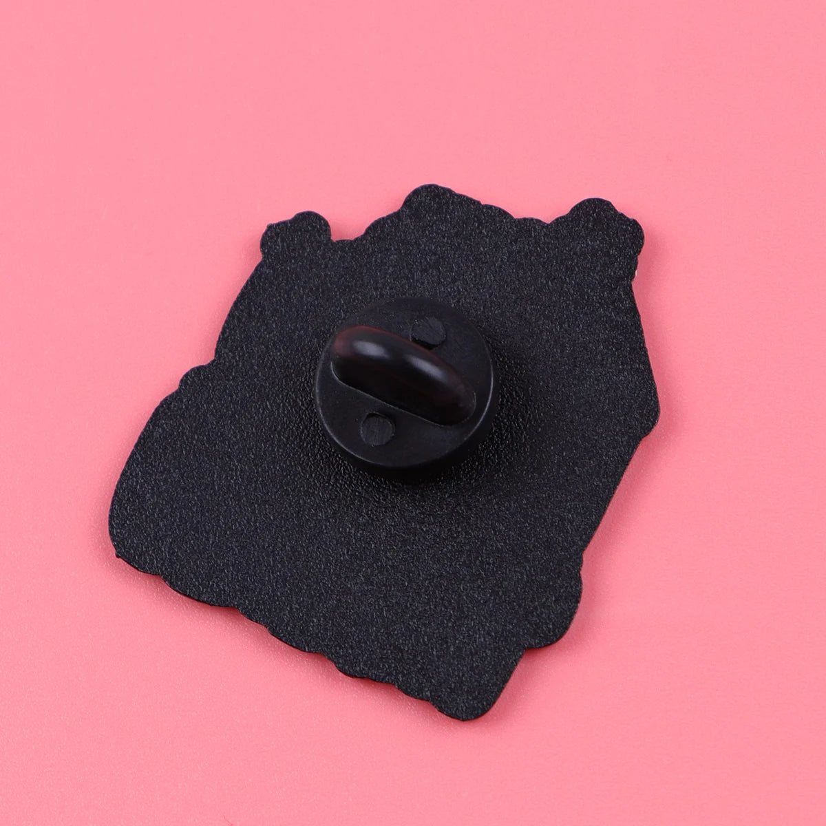 Delulu Pin