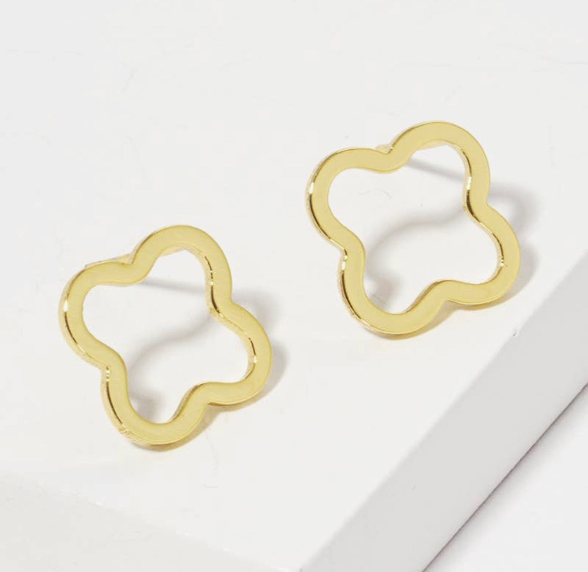 Outlined Clover Earrings
